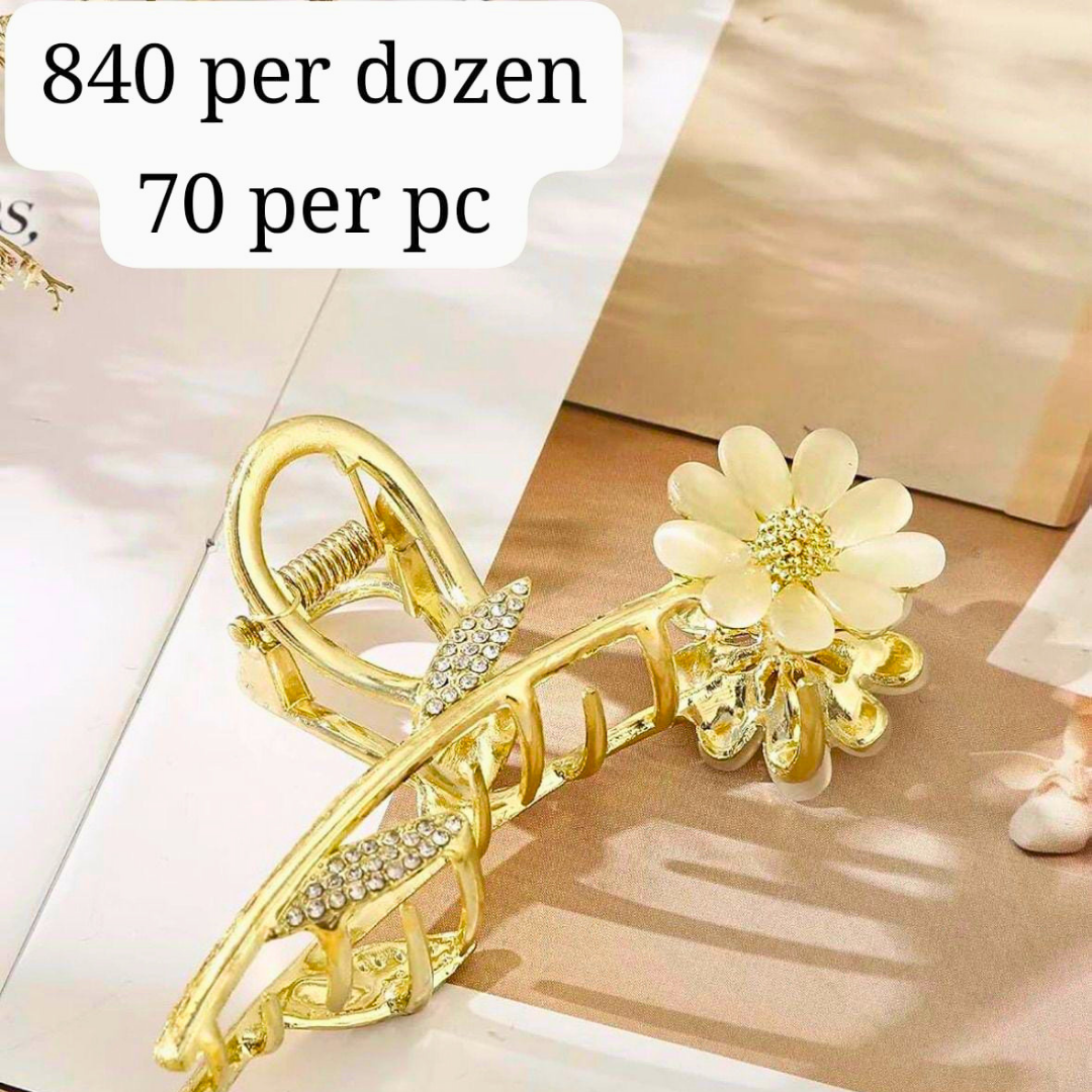 Daisy Floral Hair Claw Clip