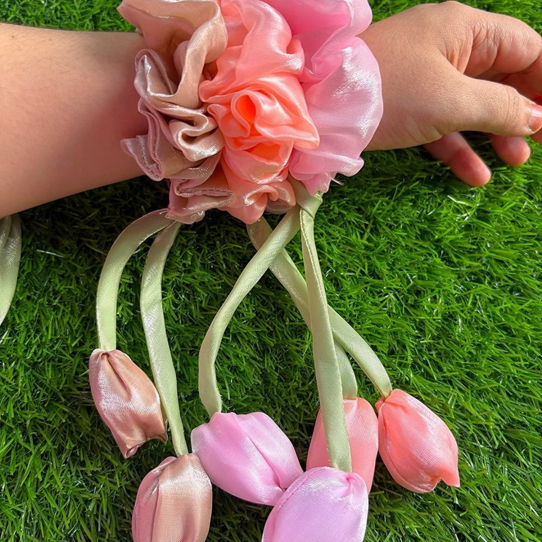Tulip bow clip