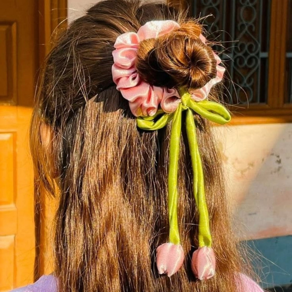 Tulip bow clip