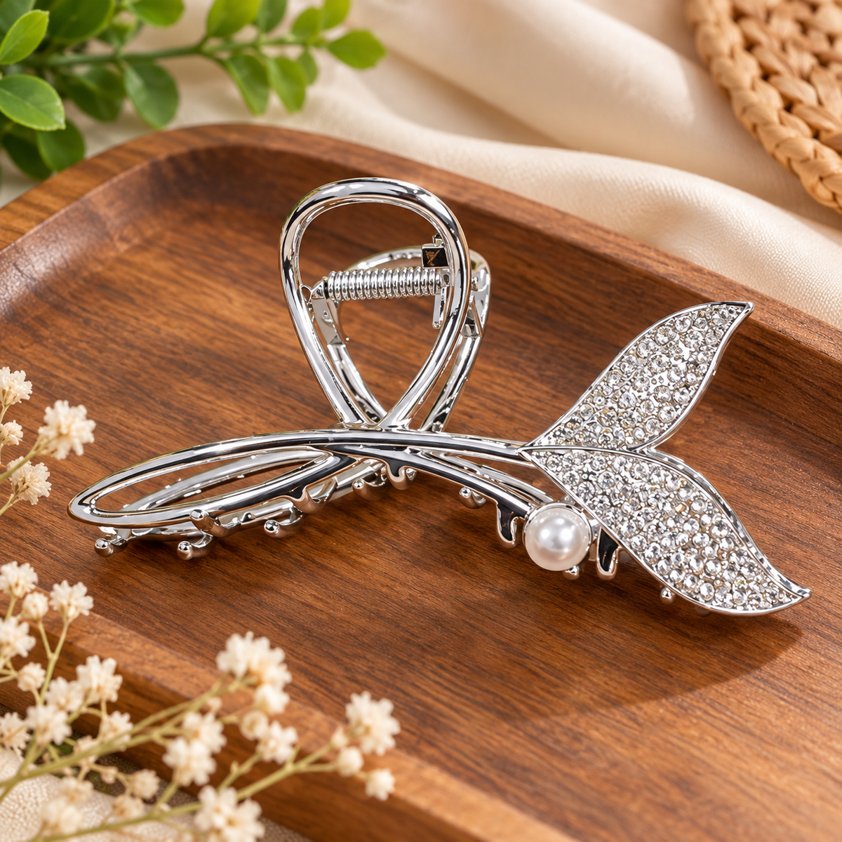 Uniquely designed Fish Mattel Claw Clip,
