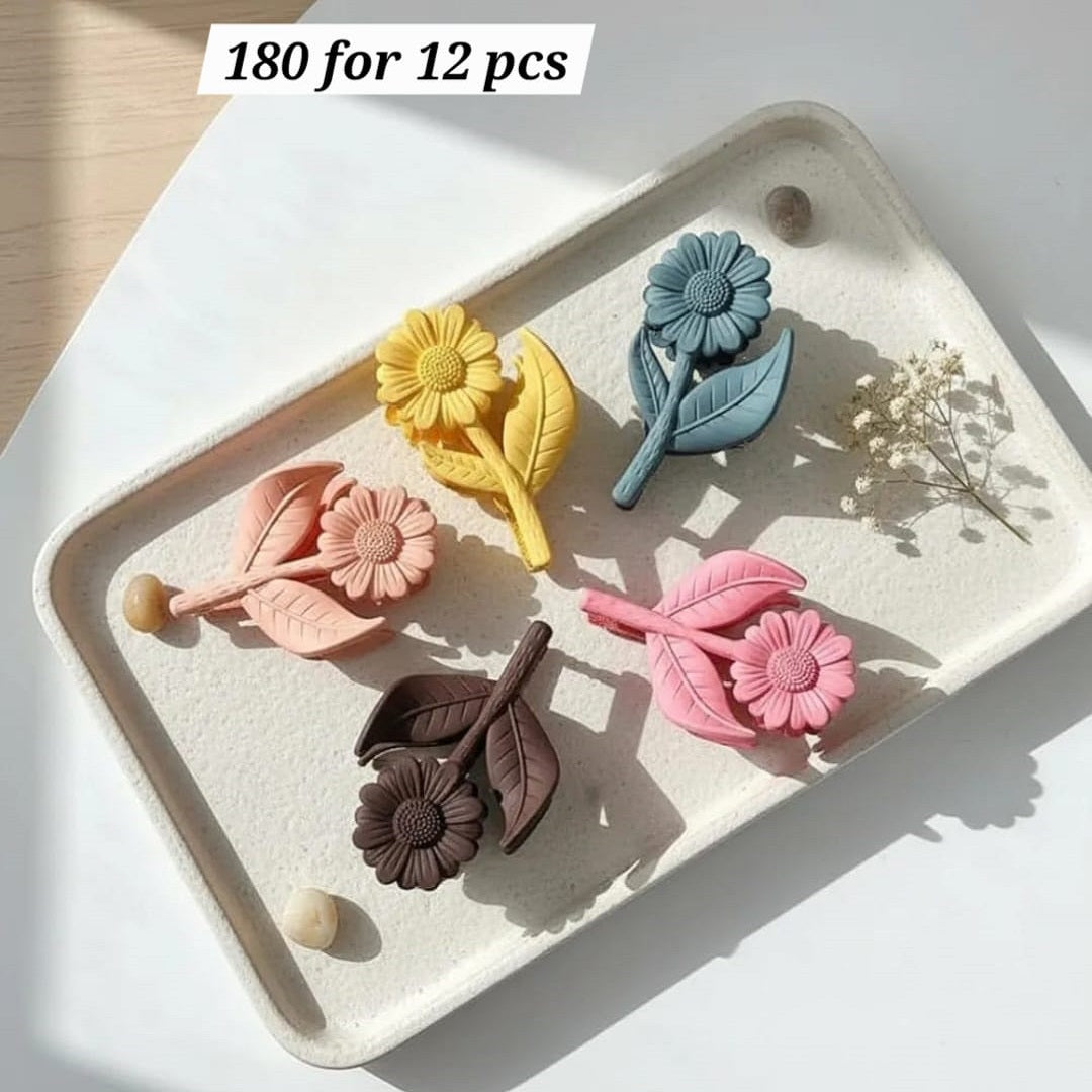 Matte Daisy Flower Hair Clip – Pack of 12 Pcs | Premium Korean Design | Wholesale Price ₹180 Per Dozen